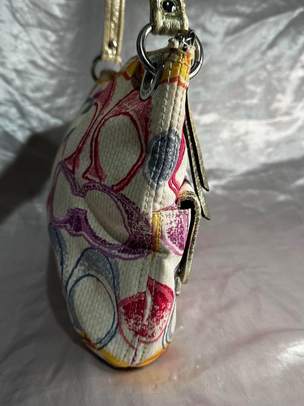 Vintage Y2K Coach Signature Scribble Poppy Multi Color Shoulder Bag - Picture 2 of 7